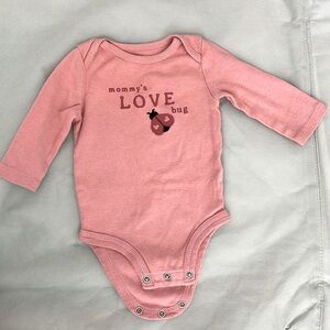 Mommy’s love bug long sleeve onesie size 3 months- EUC
